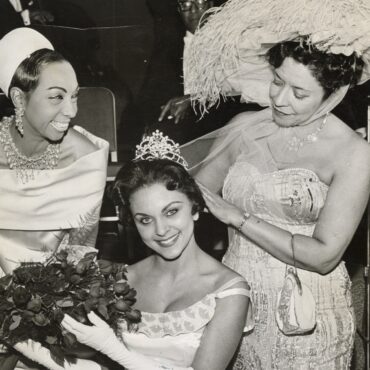 Josephine Baker (left), Mollie Moon (right) and the newly crowned Miss Beaux Arts Ball, 1960. E. Azalia Hackley Collection of African Americans in the Performing Arts/Detroit Public Library/Amistad imprint of Harper Collins