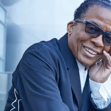 Herbie Hancock to Perform Live at Milwaukee's Pabst Theater: A Must-See Event for Jazz Enthusiasts