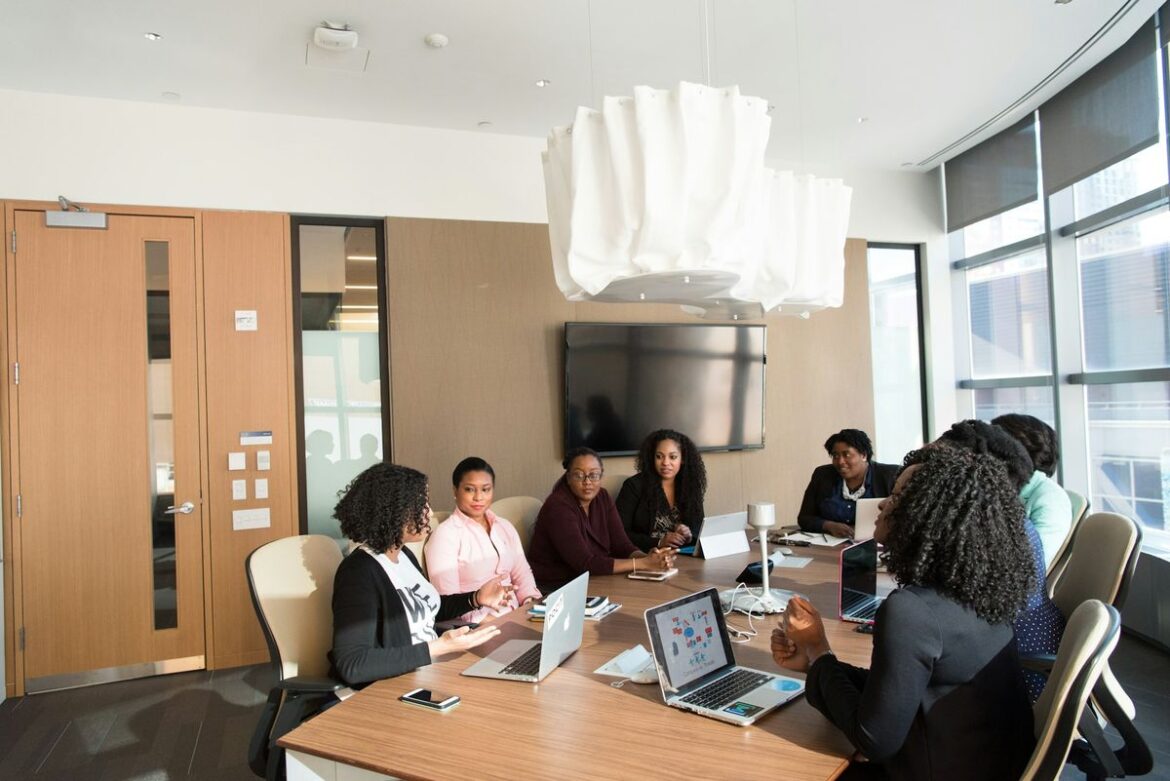 Akina Connect: Empowering Black Women in the Digital Age