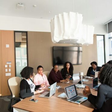 Akina Connect: Empowering Black Women in the Digital Age