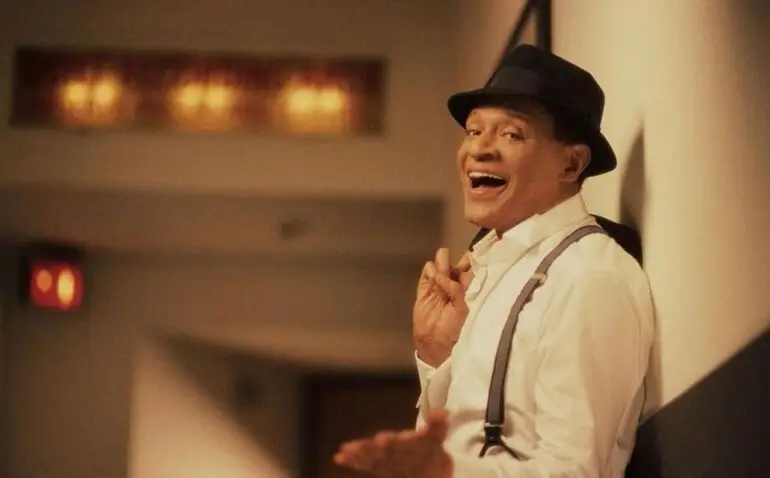 Milwaukee Aims to honor Jazz icon Al Jarreau on USPS Stamp