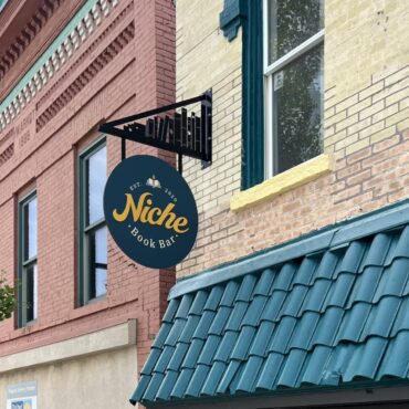 Milwaukee's Niche Book Bar seeks crowdfunding to Finish Build-out