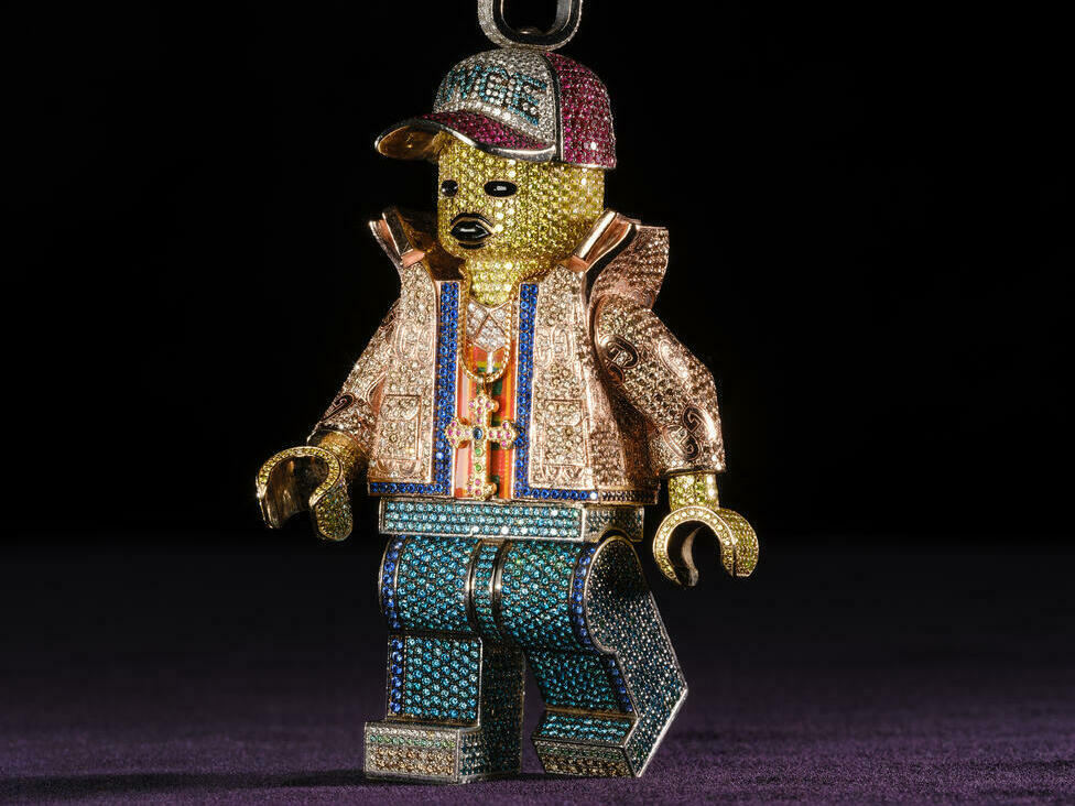 This playful Lego pendant, designed for A$AP Rocky by Alex Moss X Pavē in 2022, is made of 14-karat gold with multicolored diamonds, sapphire, ruby, and enamel.
Alvaro Keding/© AMNH