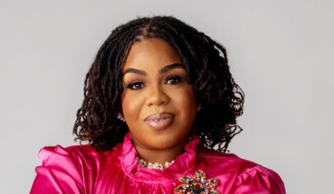 Milwaukee author Tashemia Dean shares her sobriety journey in a new book