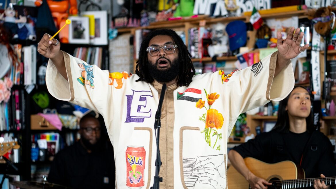 Elmiene: Tiny Desk Concert